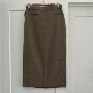 Aritzia Talent Column Skirt